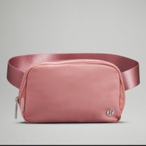 NWT Lululemon Everywhere belt bag Pink Pastel 1L